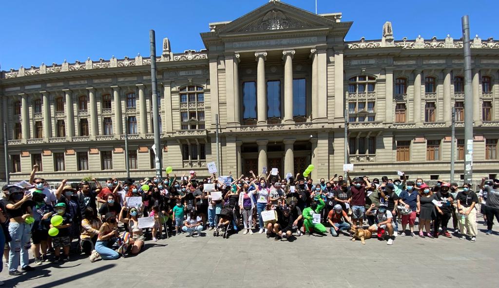 Manifestación nacional en repudio a allanamiento de Dispensario Nacional y persecución sostenida